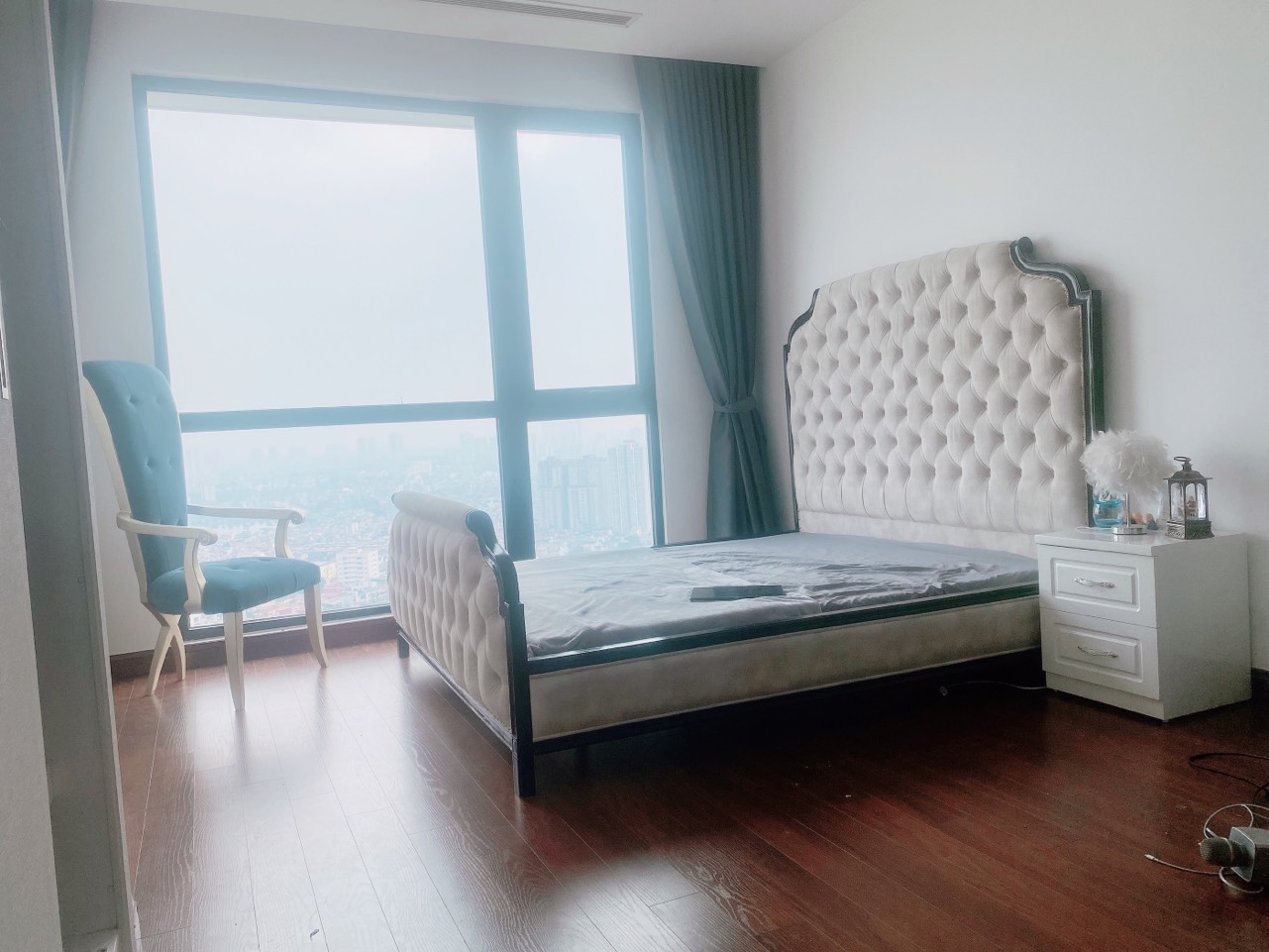 BÁN CĂN ĐẦU HỒI R4 2 PHÒNG NGỦ ĐỦ ĐỒ HƯỚNG ĐÔNG NAM (BR40025)