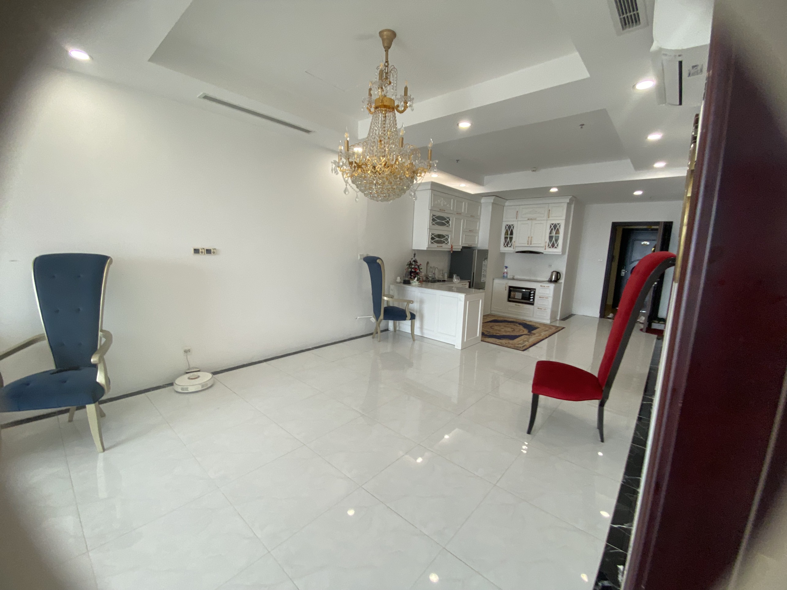 BÁN CĂN ĐẦU HỒI R4 2 PHÒNG NGỦ ĐỦ ĐỒ HƯỚNG ĐÔNG NAM (BR40025)