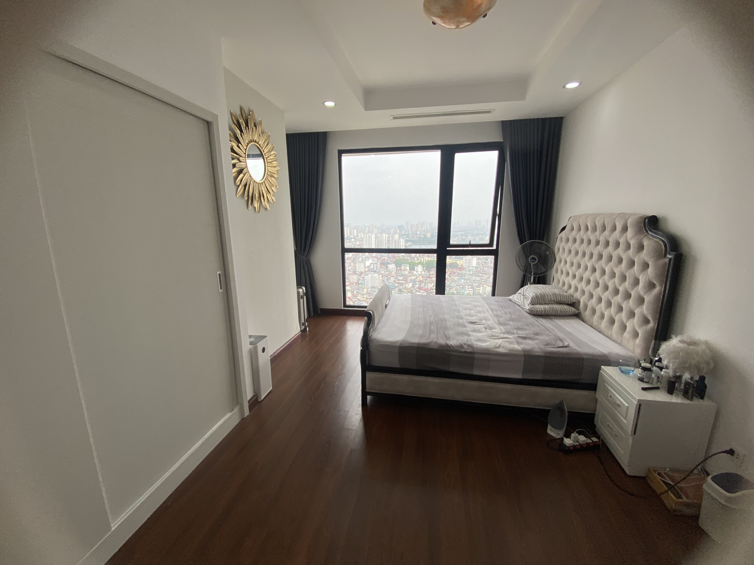 BÁN CĂN ĐẦU HỒI R4 2 PHÒNG NGỦ ĐỦ ĐỒ HƯỚNG ĐÔNG NAM (BR40025)