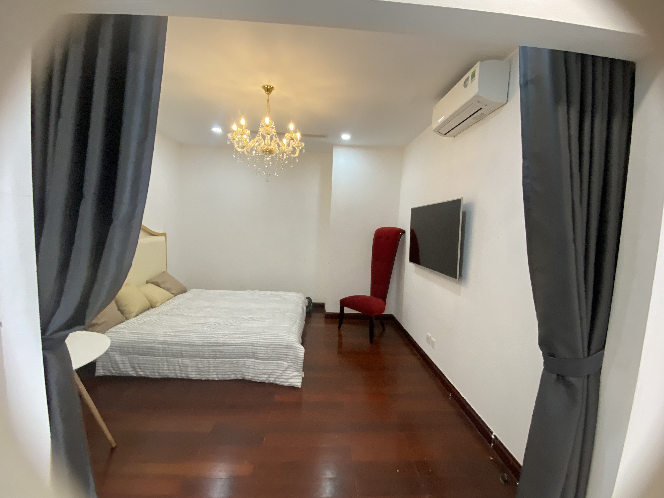 BÁN CĂN ĐẦU HỒI R4 2 PHÒNG NGỦ ĐỦ ĐỒ HƯỚNG ĐÔNG NAM (BR40025)