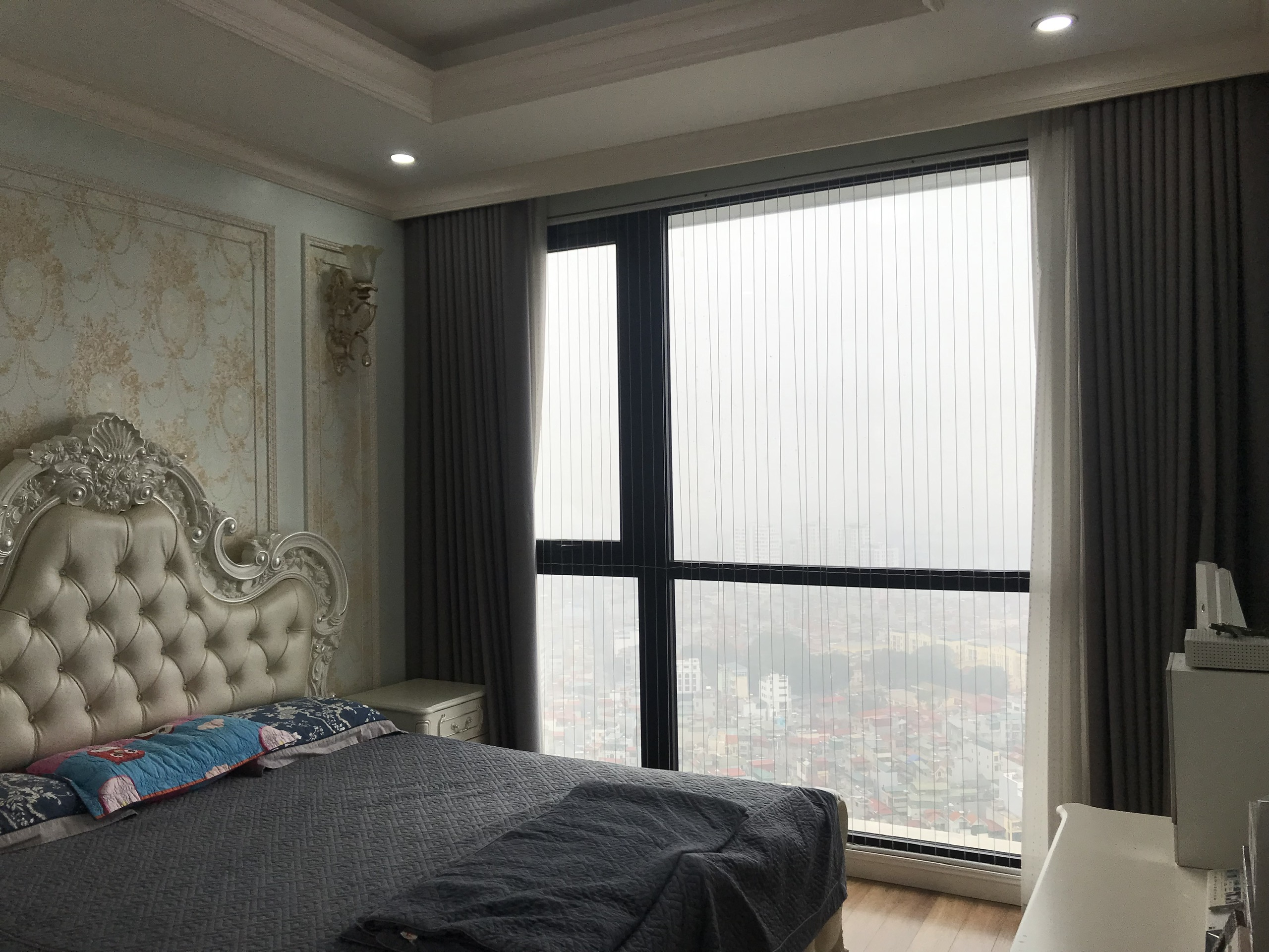 CHO THUÊ CĂN HỘ R6 HƯỚNG ĐÔNG NAM 2 PHÒNG NGỦ ĐỦ ĐỒ (TR60033)