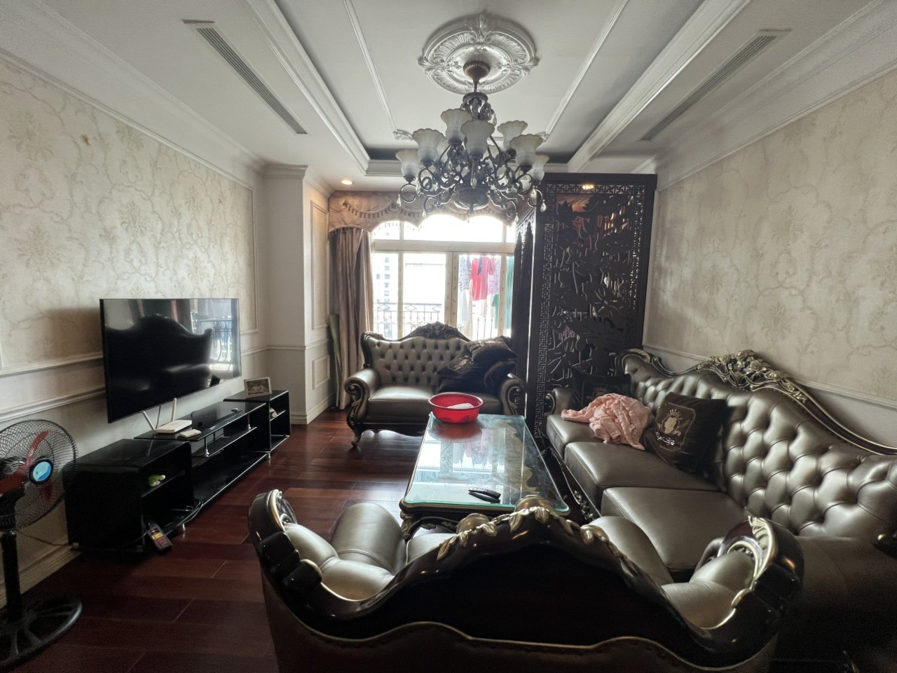 CHO THUÊ CĂN ĐẦU HỒI 2 PHÒNG NGỦ ĐỦ ĐỒ ĐẸP R1-R2 BAN CÔNG ĐÔNG NAM (TR00120)