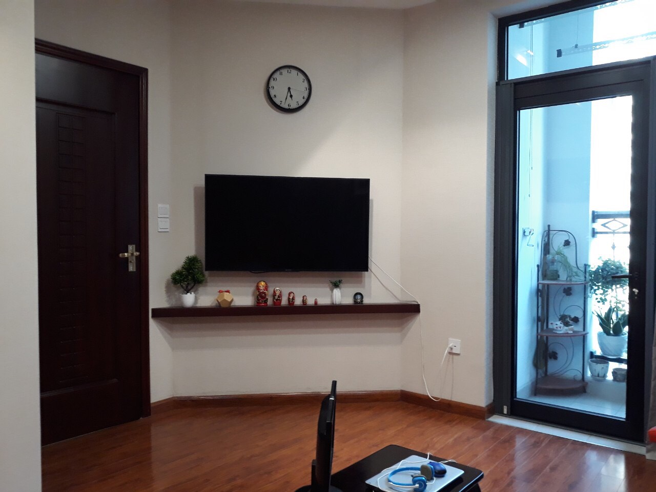 BÁN GẤP CĂN HỘ 2 PHÒNG NGỦ R1 – R2 TẦNG THẤP VIEW BỂ BƠI SẴN ĐỒ (BR00117)